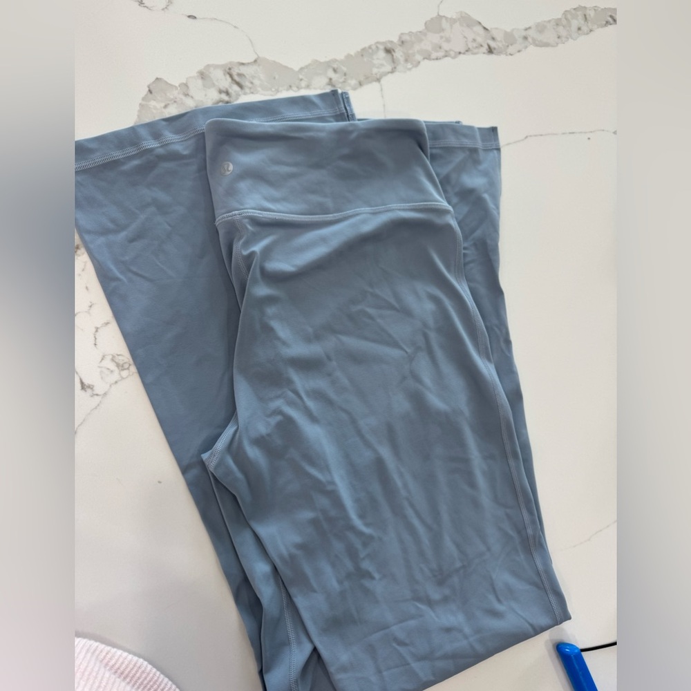 NWOT Lululemon flare leggings-size 12